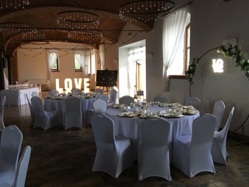 Деревянная надпись LOVE со свадебными лампочками, 120 см.