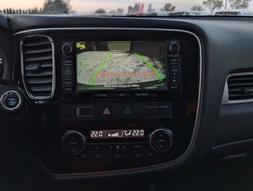 Mitsubishi Outlander III 2014 Mitsubishi Outlander Rezerwacja 2.0 Hybryda Plug-in 121KM, zdjęcie 25