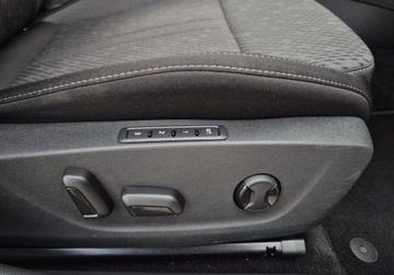 Skoda Octavia IV Kombi 2.0 TDI 150KM 2022 Skoda Octavia Style 2.0 TDI 150KM DSG Kamera Smart Link HeadUp ACC El.Fote, zdjęcie 13