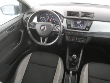 Skoda Fabia III Kombi 1.0 TSI 110KM 2017 Skoda Fabia 1.0 TSI, Salon Polska, Klima, zdjęcie 6