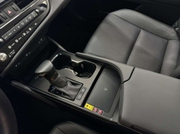 Lexus ES VII (XV70) Sedan Facelifting 300h 218KM 2023 Lexus ES 300h Business Edition Szyberdach Kamera cofania ACC LED, zdjęcie 28