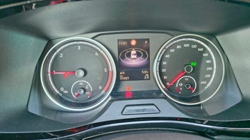 Volkswagen Multivan T7 2022 Volkswagen Multivan 2.0TDI 204KM 4Motion 7os Kamer, zdjęcie 12