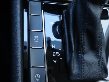 Skoda Superb III Kombi 2.0 TSI 220KM 2016 Skoda Superb 2.0 TSI, Salon Polska, Serwis ASO, zdjęcie 11