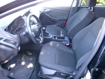 Ford Focus III Hatchback 5d facelifting 1.0 EcoBoost 100KM 2015 Ford Focus III Sprowadzony Serwisowany, zdjęcie 5