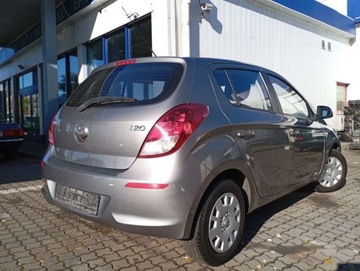 Hyundai i20 I Hatchback 5d Facelifting 1.2 DOHC 85KM 2012 Hyundai i20 1.2 PROSTA benzyna KLIMATYZACJA stan idealny BEZ rdzy 1.2 86KM, zdjęcie 17