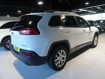 Jeep Cherokee V Terenowy 3.2 V6 272KM 2015 Jeep Cherokee Samochód w bardzo dobrym stanie ,, zdjęcie 3