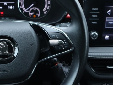 Skoda Fabia IV 1.0 TSI 95KM 2023 Skoda Fabia 1.0 TSI, Salon Polska, Serwis ASO, zdjęcie 17