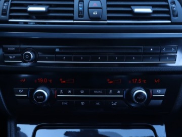 BMW Seria 5 F10-F11 Limuzyna Facelifting 518d 150KM 2016 BMW 5 518d, Salon Polska, Automat, Navi, Xenon, zdjęcie 20