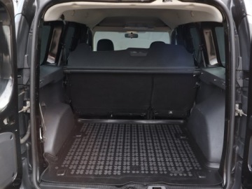 Dacia Dokker Mikrovan 1.6 MPI 84KM 2013 Dacia Dokker 1.6 i, Klima, Parktronic, zdjęcie 13