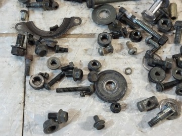 Болты для разборки Yamaha SR 125 1982-2003r