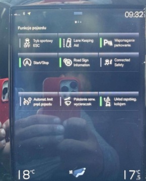 Volvo V60 II  Kombi 2.0 D3 150KM 2019 Volvo V60 Volvo V60 D3 Momentum Core 2.0 Diesel 150KM, zdjęcie 38