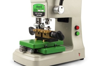 Станок для изготовления ключей, фрезерный станок и копировальный аппарат 998А