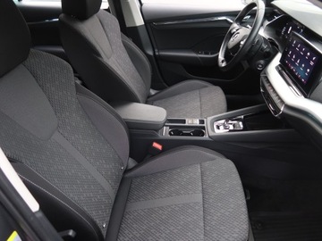 Skoda Octavia IV Liftback 1.5 TSI EVO 150KM 2022 Skoda Octavia 1.5 TSI e-tec, Salon Polska, zdjęcie 8