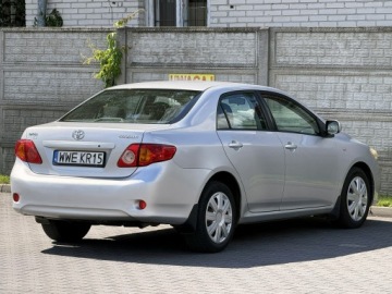Toyota Corolla X Sedan 2.0 D-4D 126KM 2010 Toyota Corolla 2.0D4D 126KM/Bez DPF/SalonPolska, zdjęcie 2