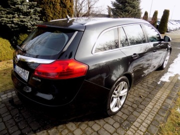 Opel Insignia I Sports Tourer 2.0 CDTI ECOTEC 130KM 2011 OPEL INSIGNIA 2,0 CDTI 130 KM BEZWYPADKOWY, zdjęcie 2