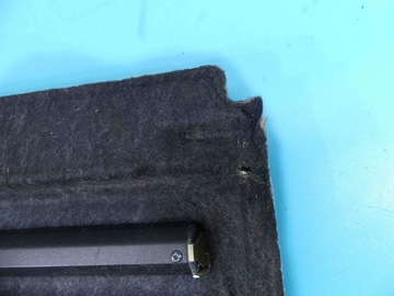 POLIČKA ZADNÍ KUFRU TOYOTA AVENSIS II T25