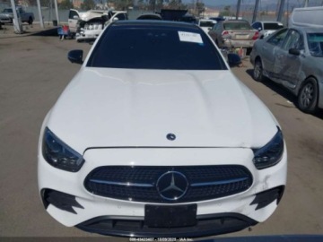 Mercedes Klasa E W213 2022 Mercedes-Benz Klasa E 350 2022 2.0l 2.0 Benzyna 255KM, zdjęcie 7