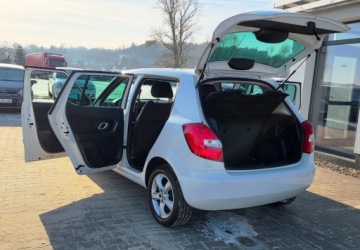 Skoda Fabia II Hatchback 1.2 i HTP 12V 70KM 2008 Skoda Fabia 1,2 Ben Klima 1.2 Benzyna 70KM, zdjęcie 25