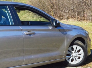 Hyundai i30 III Hatchback 1.4 MPI 100KM 2019 HYUNDAI i30 1.4 MPI 100 KM, zdjęcie 9