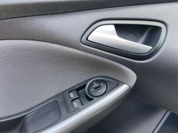 Ford Focus III Kombi 1.6 Duratec 105KM 2012 Ford Focus Ford Focus 1.6b Kombi Klimatyzacja Bez Korozji Super Stan 1.6, zdjęcie 14