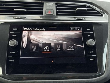 Volkswagen Tiguan II SUV Facelifting 2.0 TSI 190KM 2023 Volkswagen Tiguan Life, 2.0 TSI 190KM 4Motion, od reki 2.0 Benzyna 190KM, zdjęcie 23