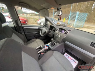 Opel Zafira B 1.9 CDTI ECOTEC 100KM 2005 Opel Zafira 1.9cdti 7 osobowa nowy pt nowe tarcze nowe opony auto do jaz, zdjęcie 19