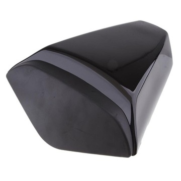 Задняя крышка обтекателя изготовлена ​​из пластика.