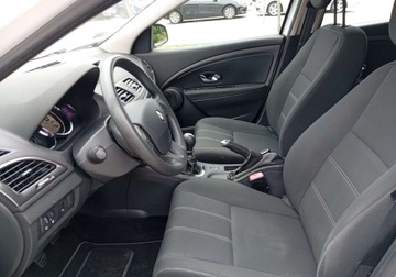 Renault Megane III Grandtour Facelifting 2013 1.6 16V 110KM 2014 Renault Megane Kupiony w Polsce - bezwypadkowy - benzyna - 1,6 - 110 KM 1.6, zdjęcie 18