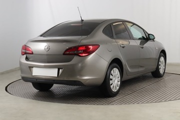 Opel Astra J Sedan 1.6 Twinport ECOTEC 115KM 2016 Opel Astra 1.6 16V, Salon Polska, 1. Właściciel, zdjęcie 4