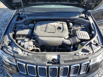 Jeep Grand Cherokee IV 2018 Jeep Grand Cherokee Limited 2018 3.6l 3.6 Benzyna 295KM, zdjęcie 6