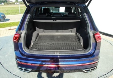 Volkswagen Tiguan II SUV Facelifting 2.0 TDI 200KM 2022 Volkswagen Tiguan 2.0 TDI 200KM R-Line 4Motion DSG Kamery 360 stopni Harma, zdjęcie 8