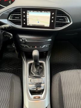 Peugeot 308 II SW 2.0 BlueHDi 150KM 2014 Peugeot 308 II 2.0 HDi 150KM Automat Navi Super, zdjęcie 32