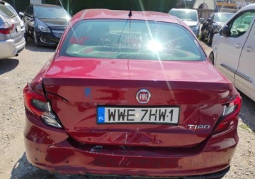 Fiat Tipo II Sedan 1.6 MultiJet 120KM 2016 Fiat Tipo 2016r, SALON POLSKA. 1.6 Diesel. Lekko uszkodzony tyl. Jezdzi., zdjęcie 20