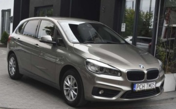 BMW Seria 2 F22-F23-F45-F46 Active Tourer 220i 192KM 2016 BMW Seria 2 BMW Seria 2 220i Luxury Line 2.0 Benzyna 192KM, zdjęcie 1