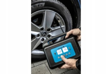 HOEGERT СТАРТЕР ПУСКОВОЕ УСТРОЙСТВО 400A POWERBANK COMPRESSOR HT8G624
