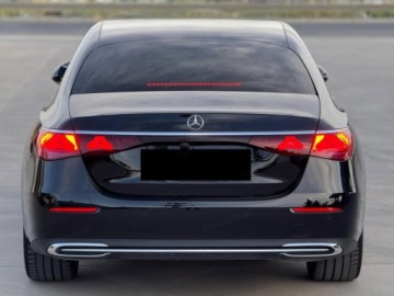 Mercedes Klasa E W214 Sedan 2.0 200 204KM 2025 E Klasa 200 4-Matic Exclusive 2.0 (204KM) 2025, zdjęcie 2