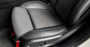 Mercedes Klasa E W213 Limuzyna 2.0 220d 194KM 2020 Mercedes-Benz Klasa E E220 4matic Od dealera Kamera cofania LED Martwe Pole, zdjęcie 10