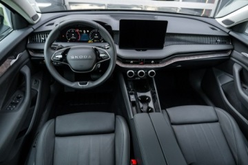 Skoda Superb IV Liftback 2.0 TDI 193KM 2025 Škoda Superb Skoda Superb L&amp;K 2.0 TDI 193 KM, zdjęcie 29