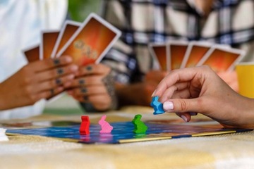 DIXIT Rebel Настольная игра для социальных ассоциаций.