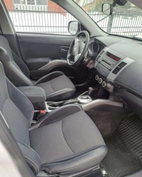 Mitsubishi Outlander II 2.4 MIVEC 170KM 2011 Mitsubishi Outlander 4x4 Automat Oplacony 2.4 Benzyna 170KM, zdjęcie 13