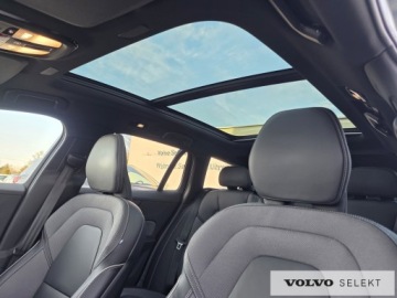 Volvo V60 II  Kombi Facelifting 2.0 B4 197KM 2025 Volvo V60 FV23 Plus Dark B4 197KM ACC BLIS Panoram, zdjęcie 37