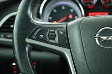 Opel Astra J Sports Tourer 2.0 CDTI ECOTEC 160KM 2011 Opel Astra 2.0 CDTI, Klima, Klimatronic, Tempomat, zdjęcie 14