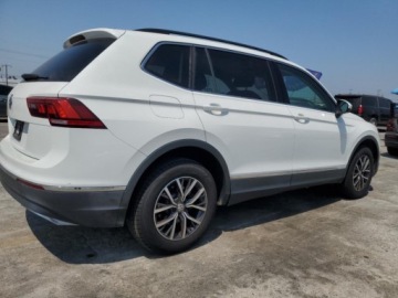 Volkswagen Tiguan II 2020 Volkswagen Tiguan 2020 VOLKSWAGEN TIGUAN SE 2.0 Benzyna 184KM, zdjęcie 3