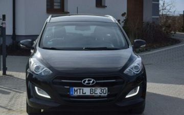 Hyundai i30 II Wagon 1.6 CRDi 110KM 2015 Hyundai i30 1.6D Navi Kamera 2015r Sprowadzony Oplacony 1.6 Diesel, zdjęcie 1