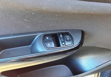 Opel Corsa E Hatchback 3d 1.2 Twinport 70KM 2015 Opel Corsa 1,2 Ben Navi 1.2 Benzyna 69KM, zdjęcie 10