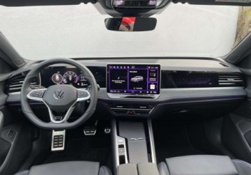 Volkswagen Passat B9 2024 Volkswagen Passat Variant 2.0TSI 265KM R-Line 4Motion Salon PL Panorama Ma, zdjęcie 14