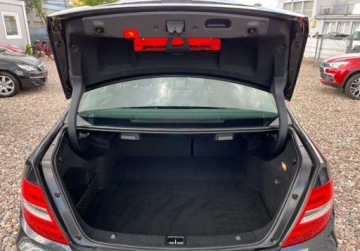 Mercedes Klasa C W205 Limuzyna 180 156KM 2013 Mercedes-Benz Klasa C Serwisowany 1.6 Benzyna 156KM, zdjęcie 28