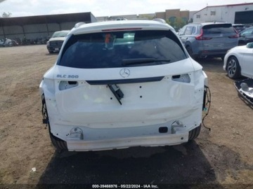 Mercedes GLC C254/X254 2024 Mercedes-Benz GLC 300, 2024r., 4x4, 2.0L 2.0 Benzyna 255KM, zdjęcie 5