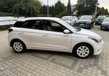 Hyundai i20 II Hatchback 5d 1.2 75KM 2015 Hyundai i20 1,2 75KM Klimatyzacja 1.2 Benzyna 75KM, zdjęcie 4