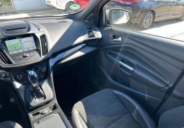 Ford Kuga II SUV Facelifting 2.0 TDCi 180KM 2017 Ford Kuga 2.0 TDCI 180 KM 4x4 automat ST-Line pakiety 2.0 Diesel 180KM, zdjęcie 8